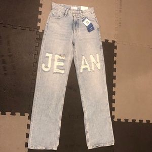 Bershka distressed high rise jeans, size: 2